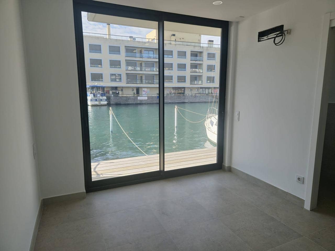 3 Zimmer Villa zu verkaufen in Empuriabrava mit Garage - 630.000 € (Ref: 9598238)