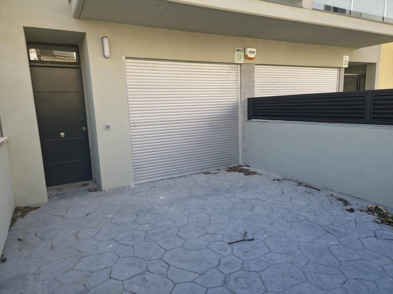 3 Zimmer Villa zu verkaufen in Empuriabrava mit Garage - 630.000 € (Ref: 9598238)