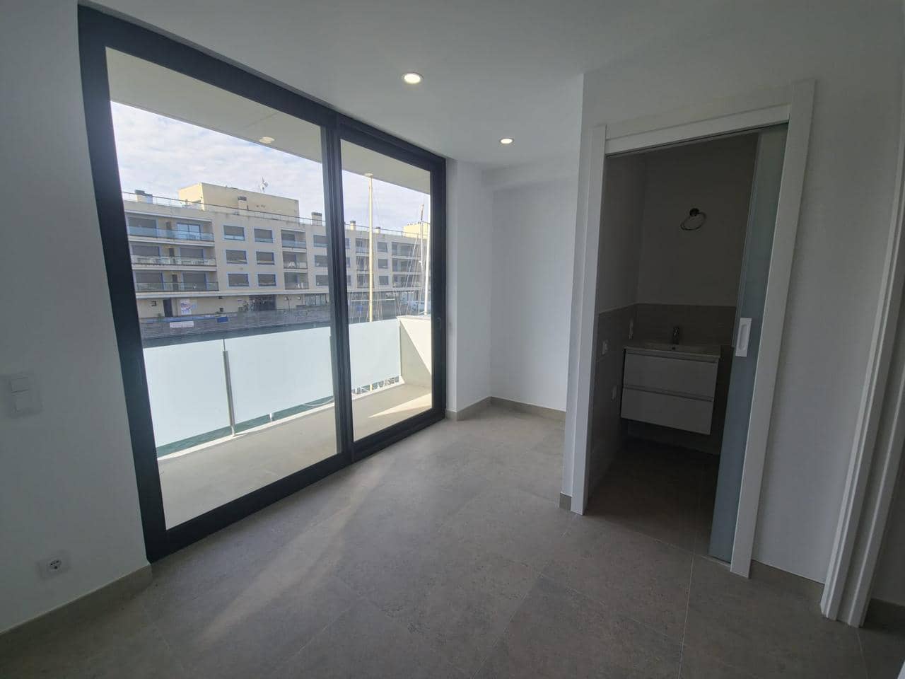 3 Zimmer Villa zu verkaufen in Empuriabrava mit Garage - 630.000 € (Ref: 9598238)