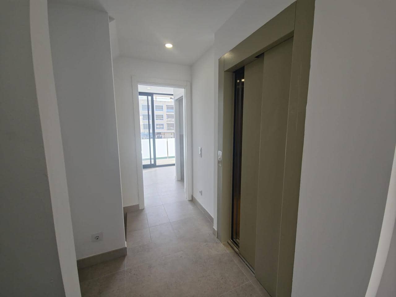 3 Zimmer Villa zu verkaufen in Empuriabrava mit Garage - 630.000 € (Ref: 9598238)