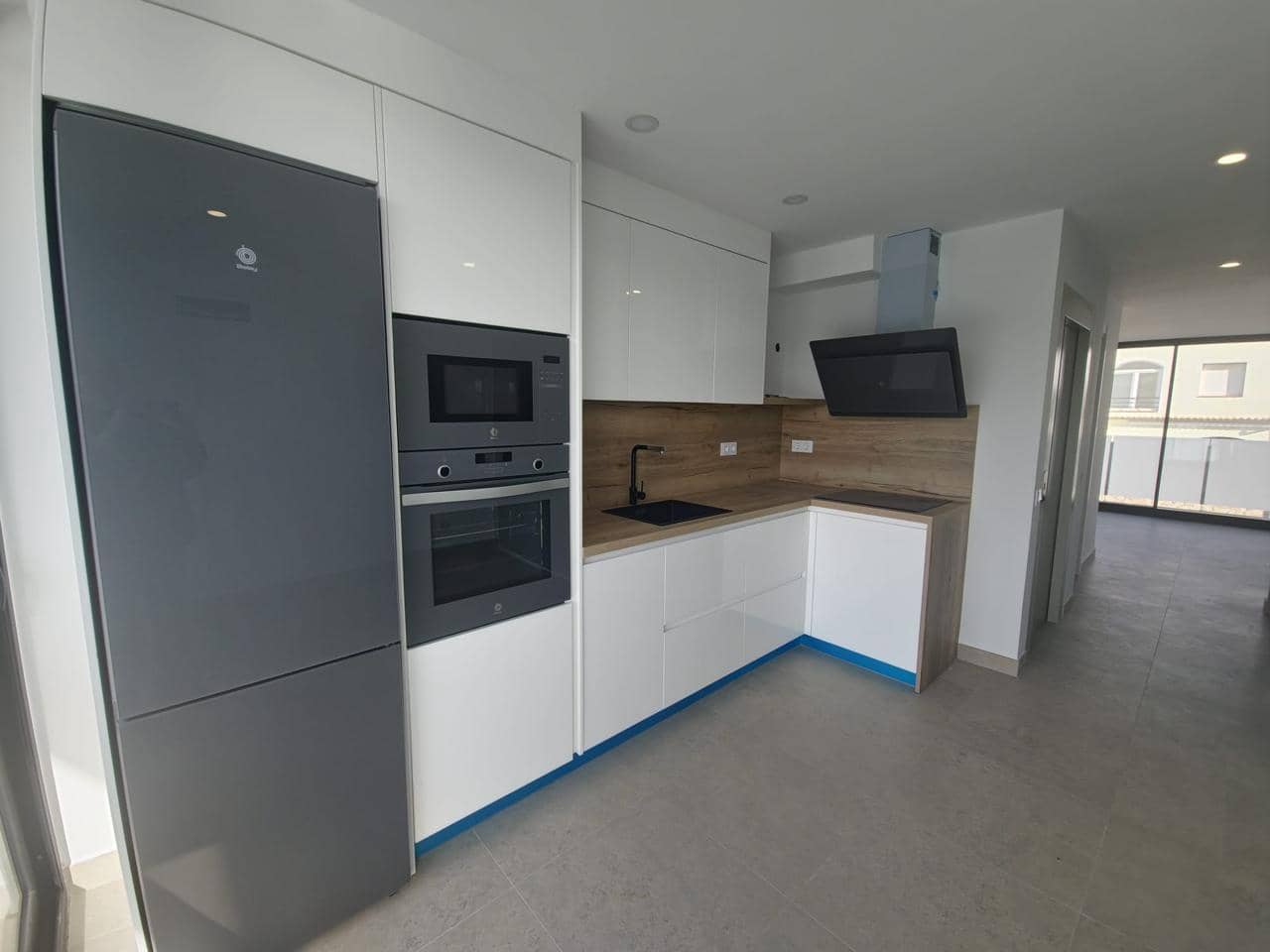 3 Zimmer Villa zu verkaufen in Empuriabrava mit Garage - 630.000 € (Ref: 9598238)