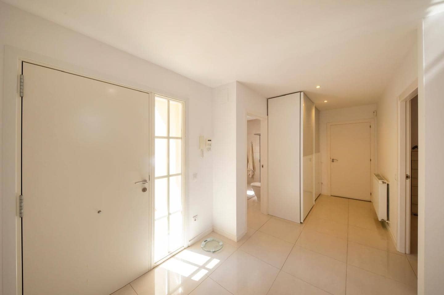 Chalet de 3 habitaciones en Roses en venta con piscina - 1.300.000 € (Ref: 9598241)