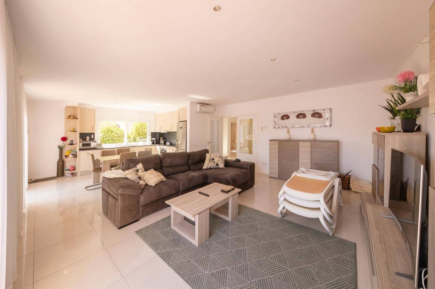 Chalet de 3 habitaciones en Roses en venta con piscina - 1.300.000 € (Ref: 9598241)