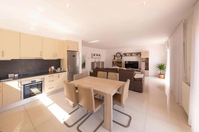 Chalet de 3 habitaciones en Santa Margarida, Roses en venta con piscina - 1.300.000 € (Ref: 9598241)