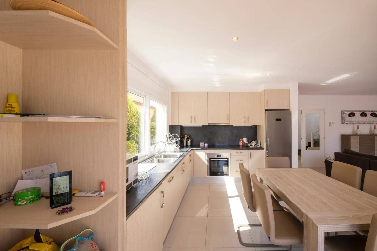 Chalet de 3 habitaciones en Roses en venta con piscina - 1.300.000 € (Ref: 9598241)