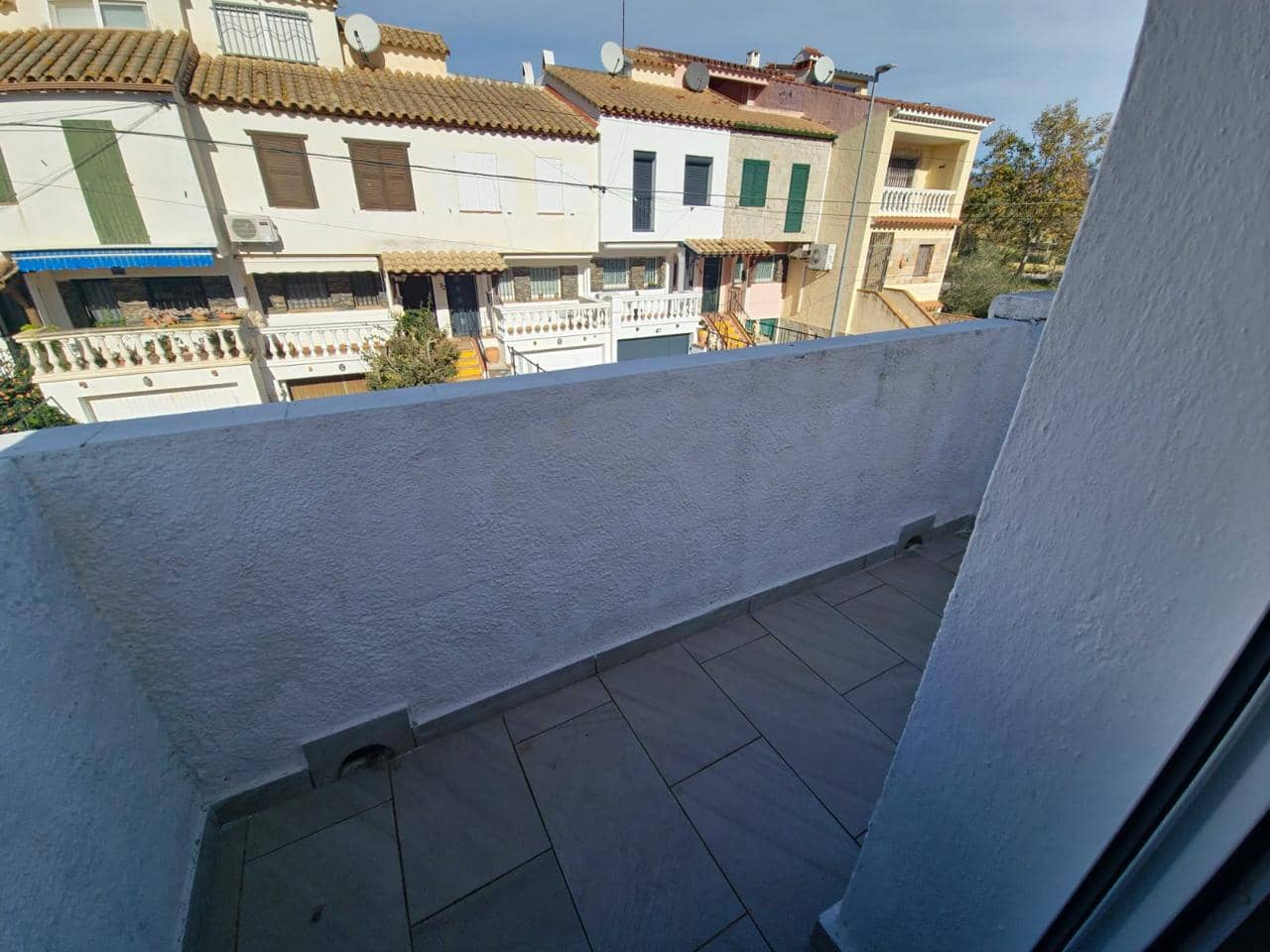 3 Zimmer Villa zu verkaufen in Empuriabrava mit Garage - 490.000 € (Ref: 9598242)