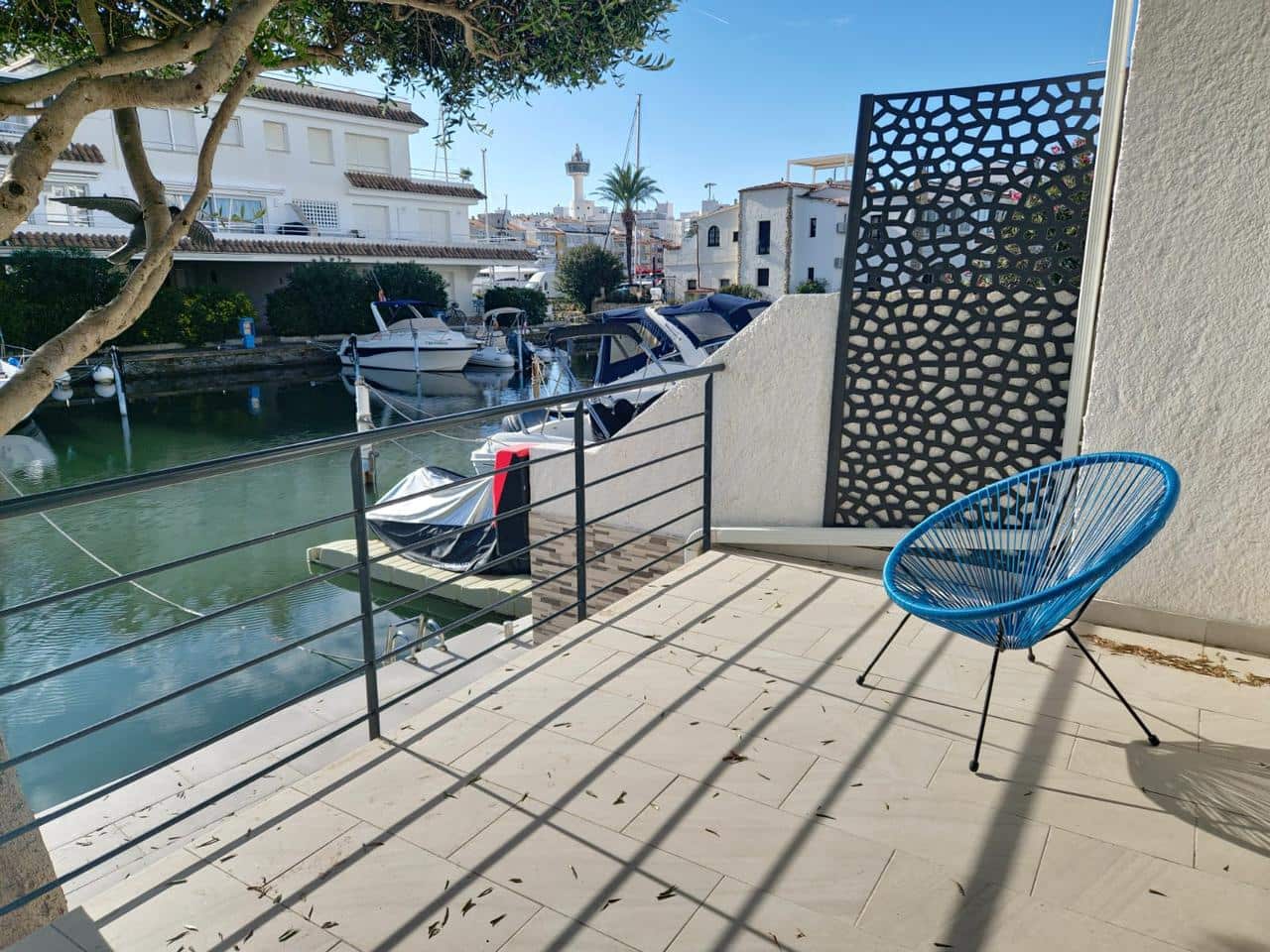 3 Zimmer Villa zu verkaufen in Empuriabrava mit Garage - 490.000 € (Ref: 9598242)