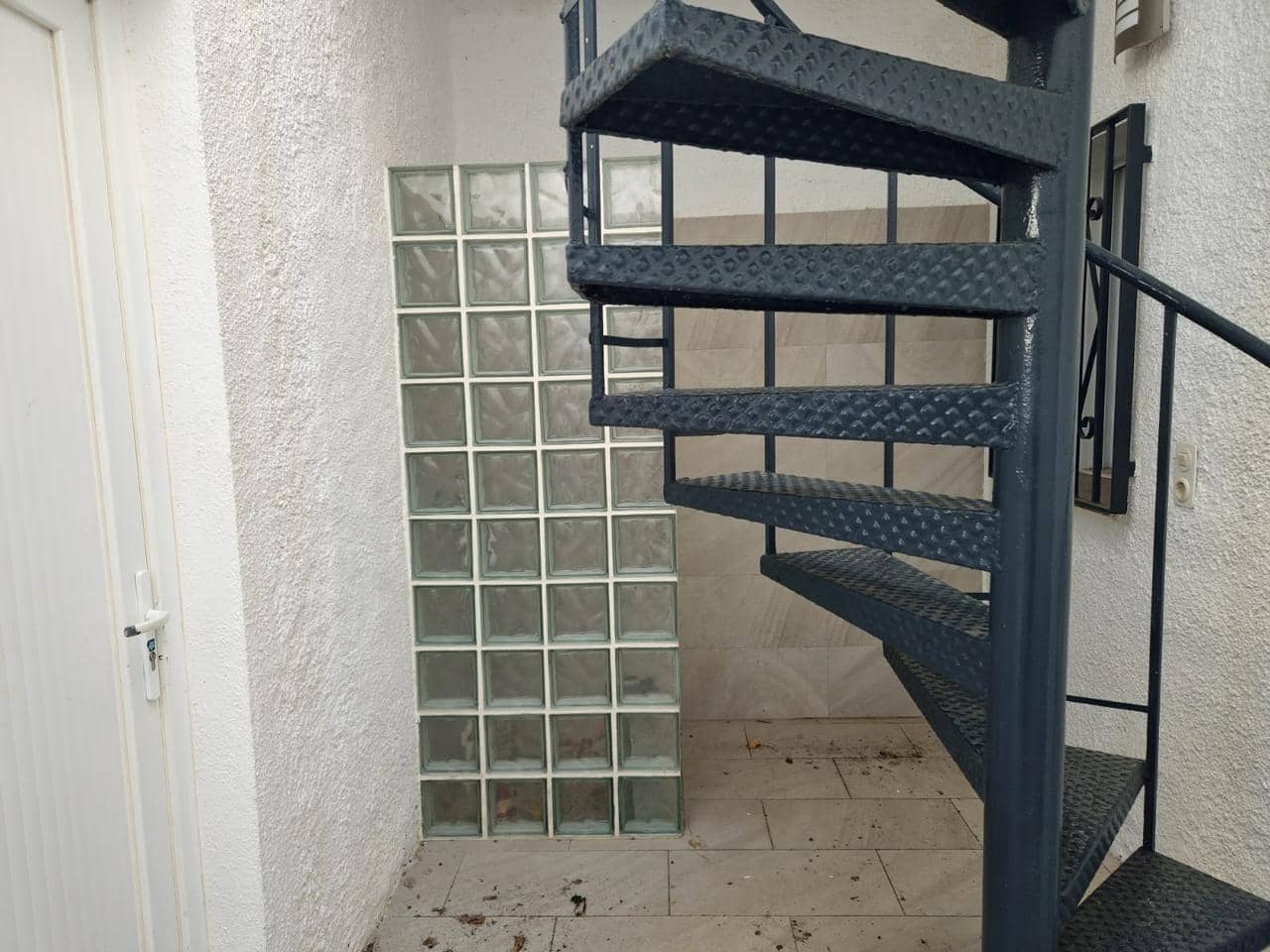 3 Zimmer Villa zu verkaufen in Empuriabrava mit Garage - 490.000 € (Ref: 9598242)