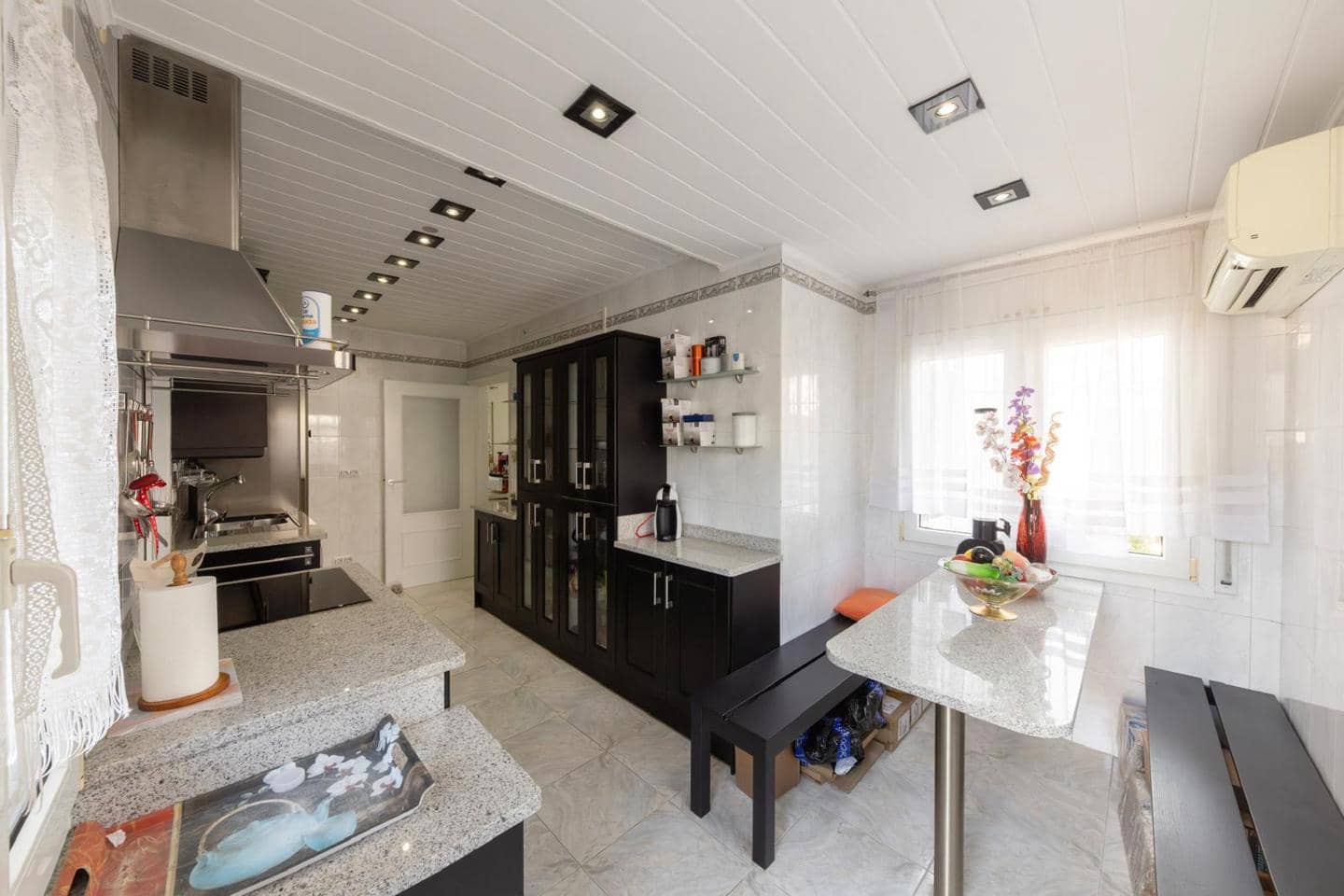 5 Zimmer Villa zu verkaufen in Empuriabrava mit Pool Garage - 625.000 € (Ref: 9598243)