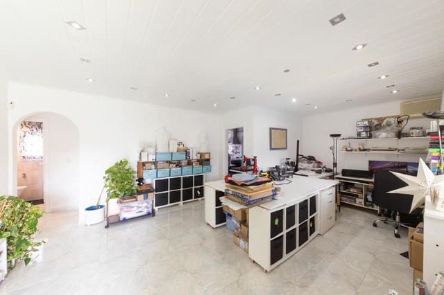 5 Zimmer Villa zu verkaufen in Empuriabrava, Castelló d'Empúries mit Pool Garage - 625.000 € (Ref: 9598243)