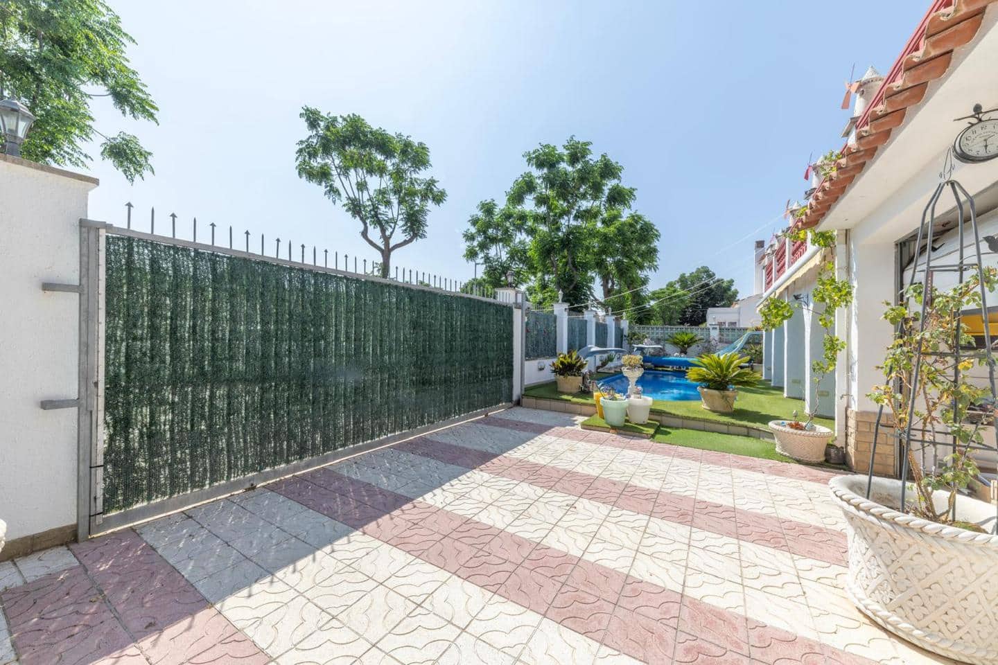 5 Zimmer Villa zu verkaufen in Empuriabrava mit Pool Garage - 625.000 € (Ref: 9598243)