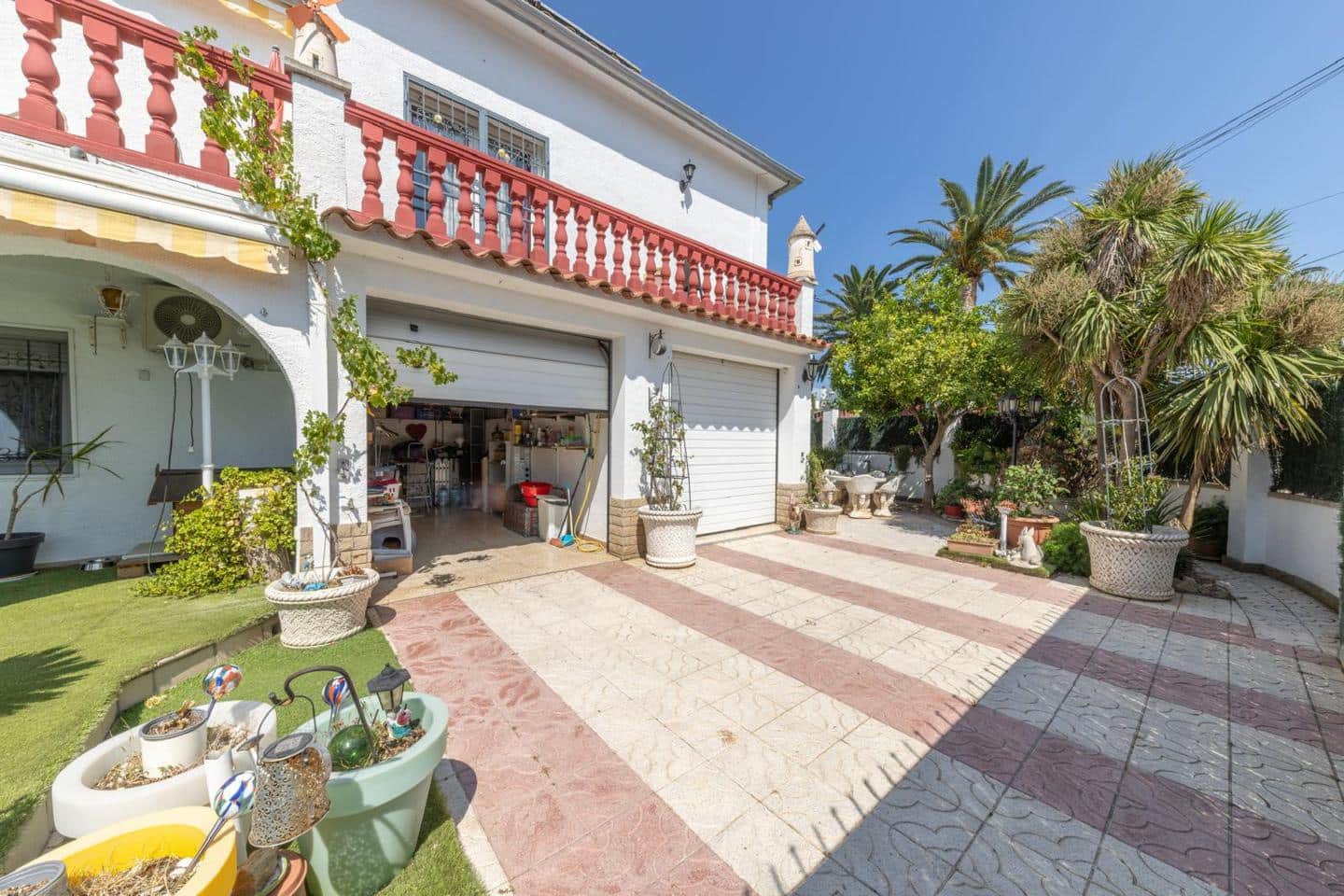5 Zimmer Villa zu verkaufen in Empuriabrava mit Pool Garage - 625.000 € (Ref: 9598243)
