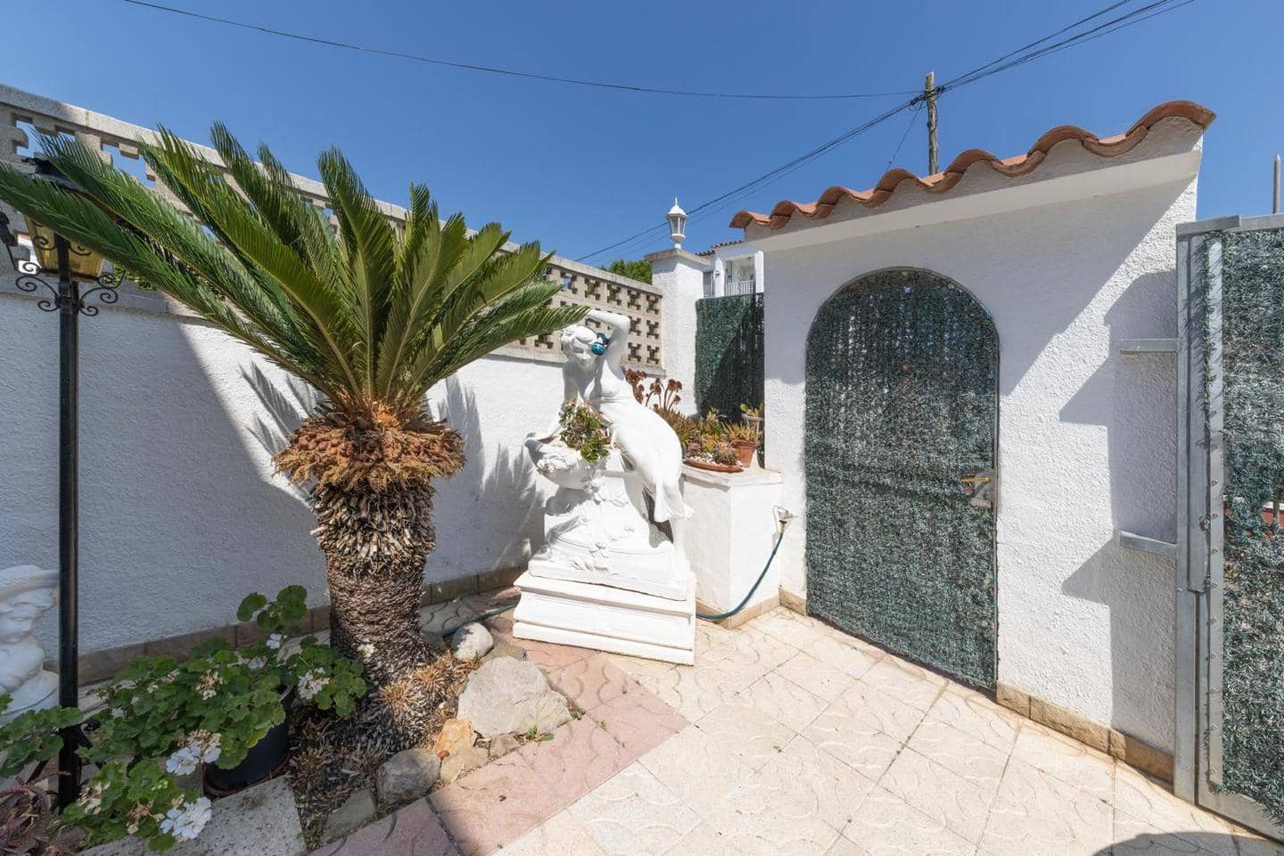 5 Zimmer Villa zu verkaufen in Empuriabrava mit Pool Garage - 625.000 € (Ref: 9598243)