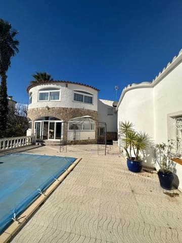 5 makuuhuone Huvila myytävänä paikassa Empuriabrava, Castelló d'Empúries - 1 200 000 € (Ref: 9598244)