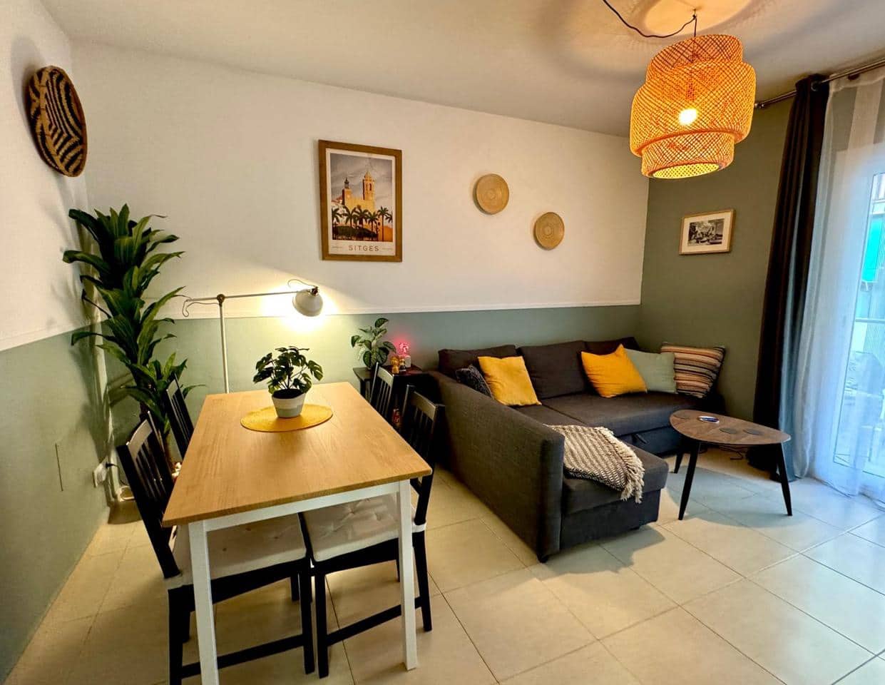 2 bedroom Flat for rent in Sitges - € 1,400 (Ref: 9598245)