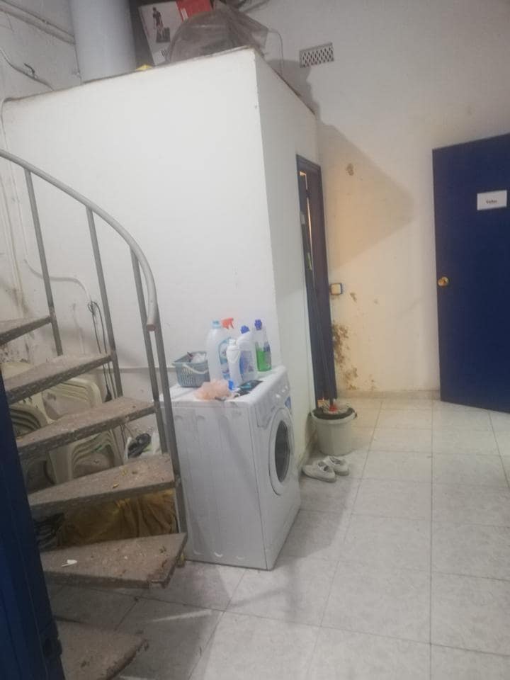 2 soveværelse Villa til salg i Figueres - € 105.000 (Ref: 9598247)