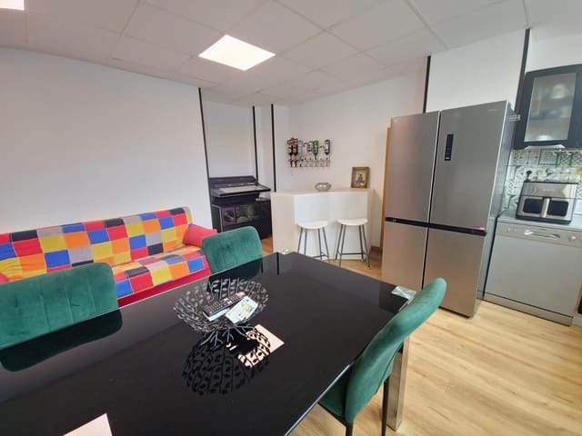 6 soveværelse Virksomhed til salg i Empuriabrava, Castelló d'Empúries - € 169.000 (Ref: 9598248)