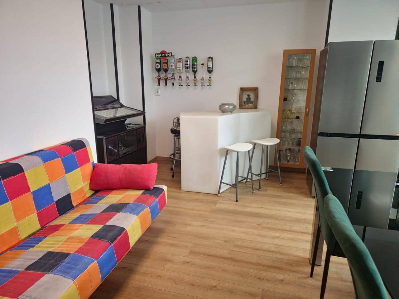 6 bedroom Business for sale in Empuriabrava - € 169,000 (Ref: 9598248)