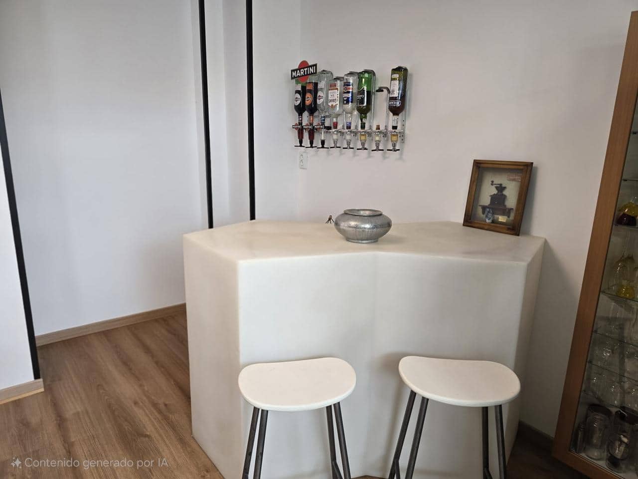 6 bedroom Business for sale in Empuriabrava - € 169,000 (Ref: 9598248)