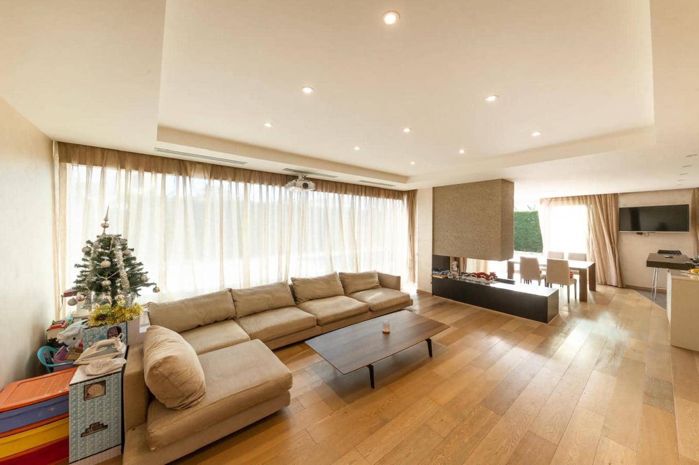 5 Zimmer Villa zu verkaufen in Empuriabrava - 1.040.000 € (Ref: 9598250)