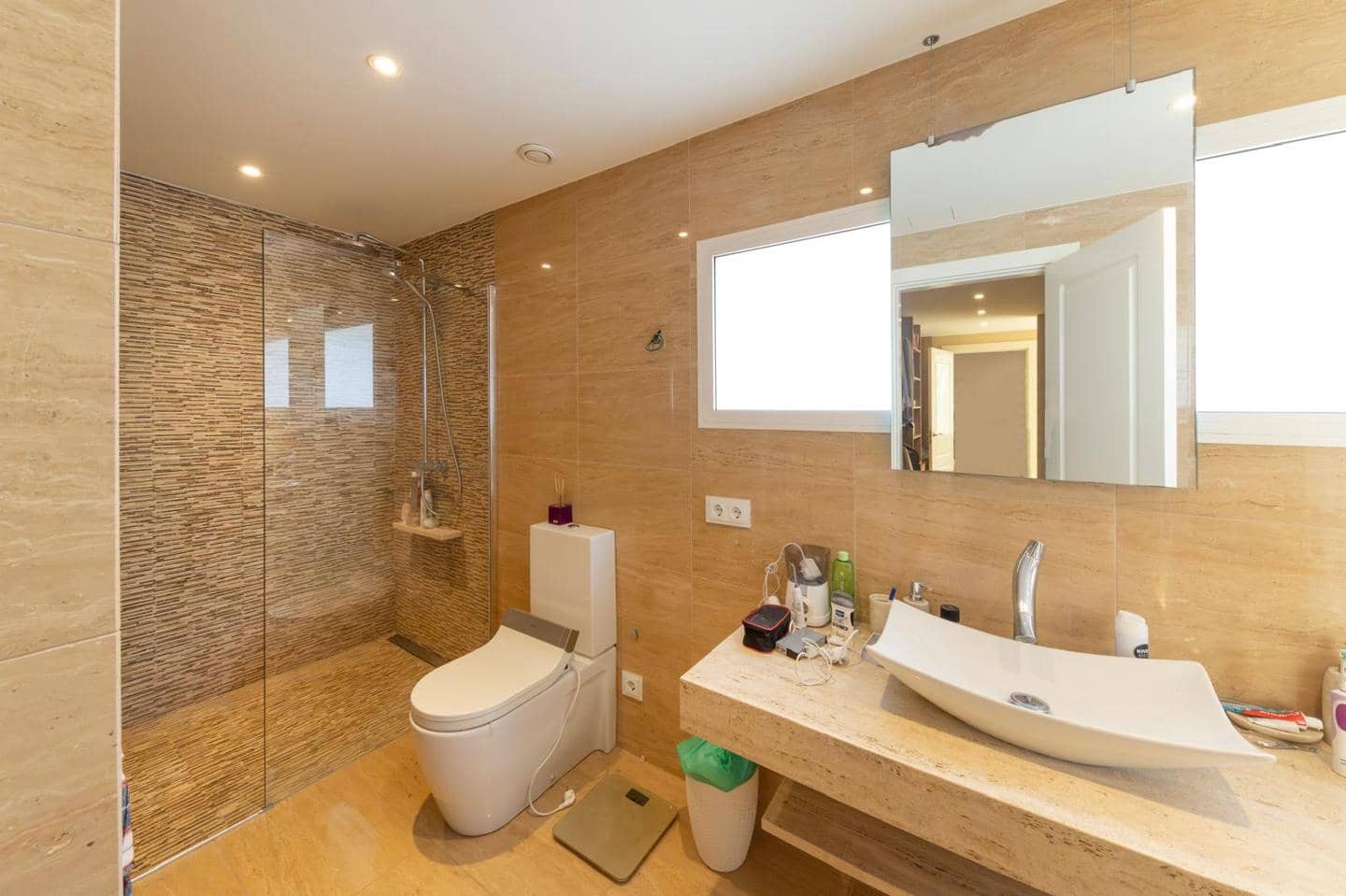 5 Zimmer Villa zu verkaufen in Empuriabrava - 1.040.000 € (Ref: 9598250)