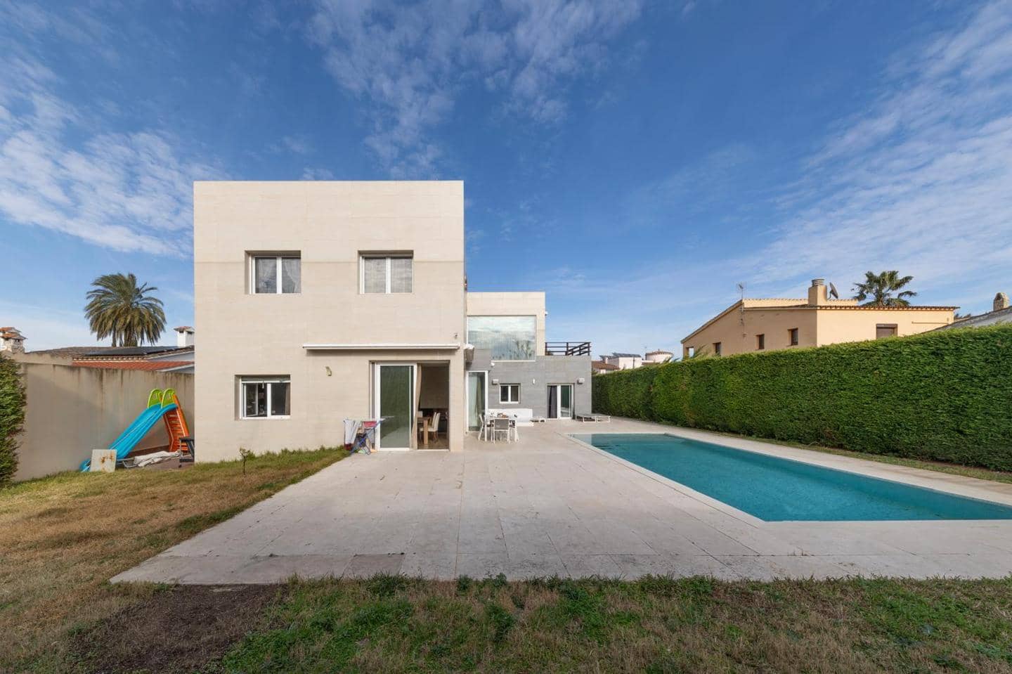 5 Zimmer Villa zu verkaufen in Empuriabrava - 1.040.000 € (Ref: 9598250)