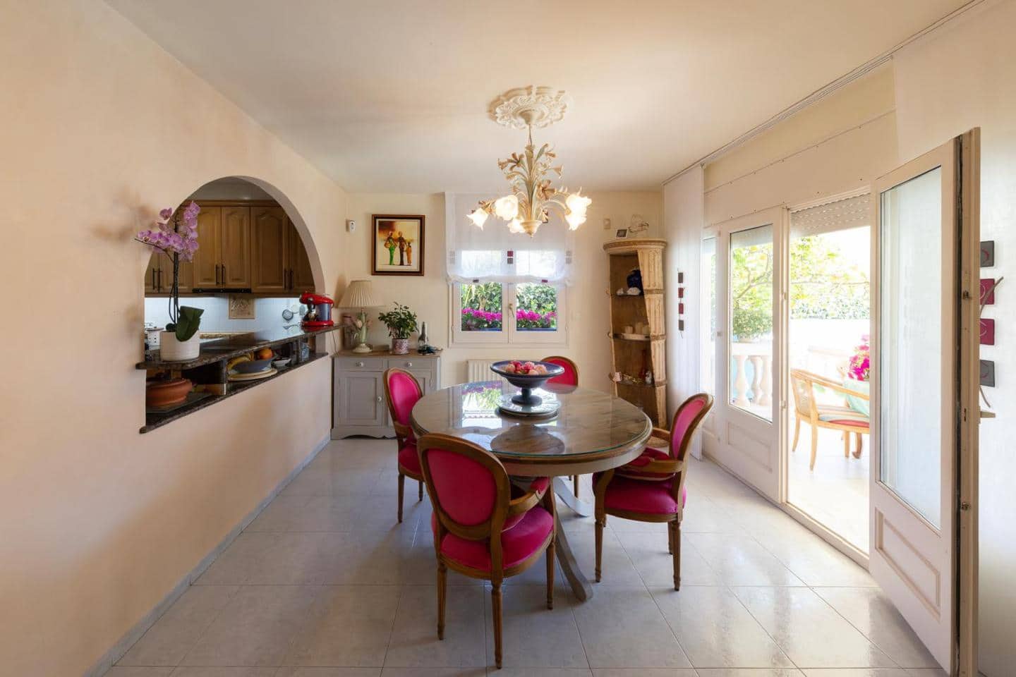 4 sypialnia Willa na sprzedaż w Empuriabrava z basenem garażem - 525 000 € (Ref: 9598251)