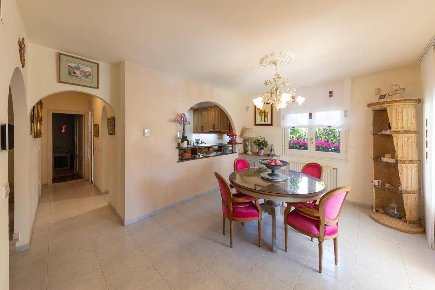 4 sypialnia Willa na sprzedaż w Empuriabrava z basenem garażem - 525 000 € (Ref: 9598251)