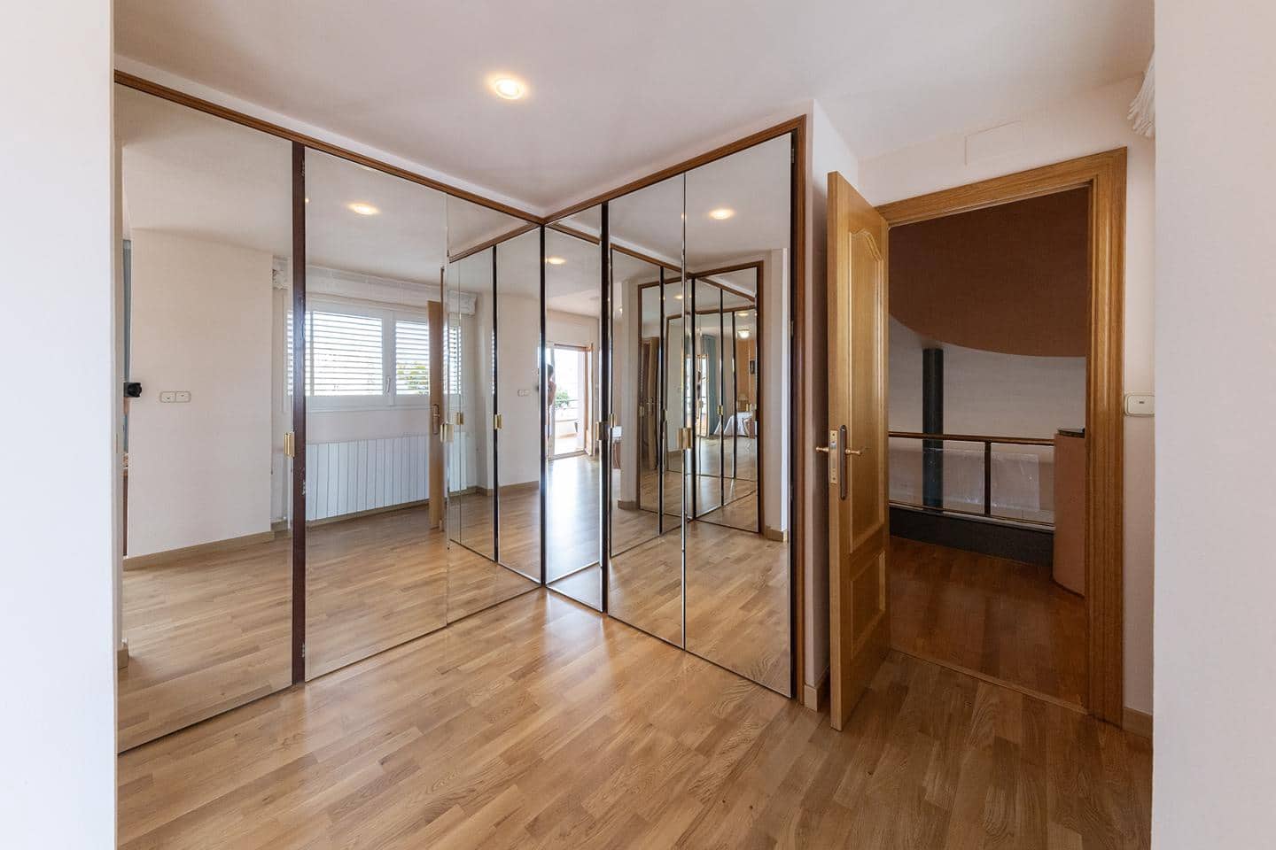 4 makuuhuone Huvila myytävänä paikassa Roses - 598 000 € (Ref: 9598252)