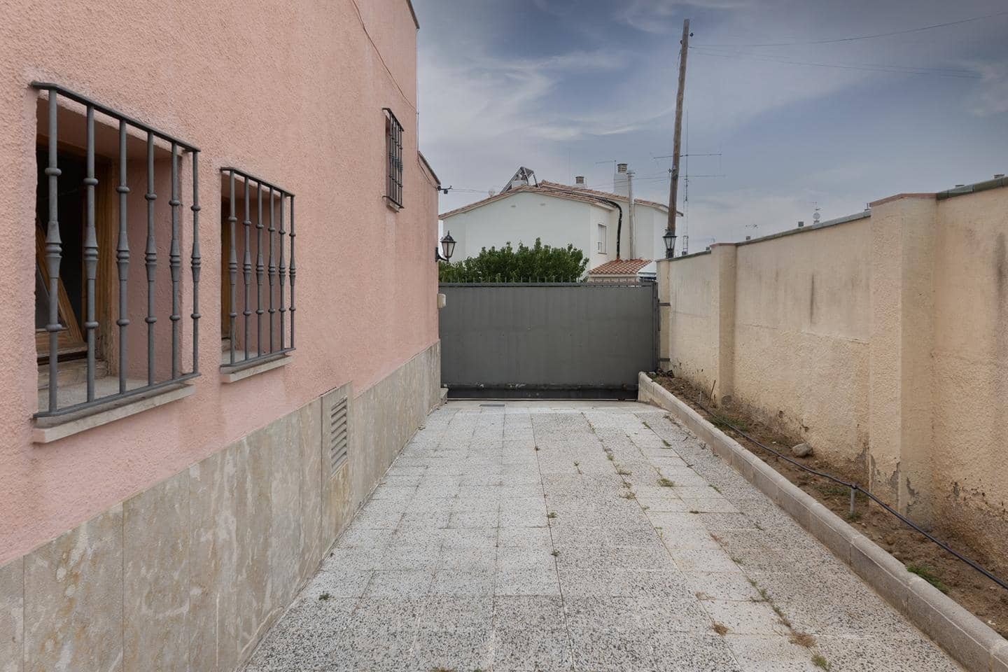 4 makuuhuone Huvila myytävänä paikassa Roses - 598 000 € (Ref: 9598252)