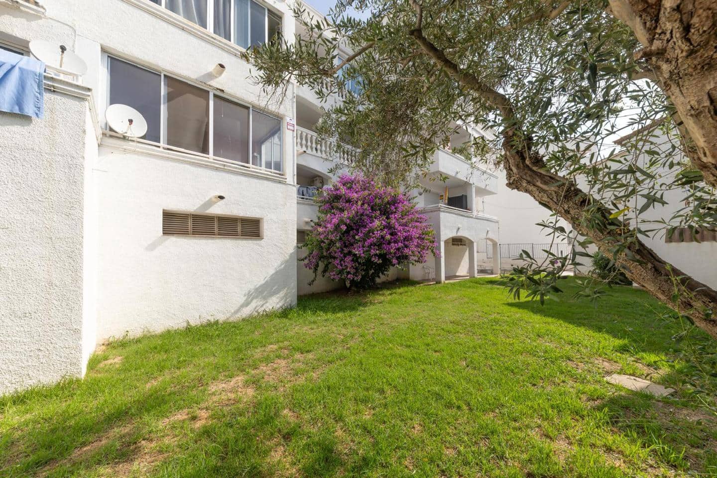 Studio for sale in Empuriabrava - € 95,000 (Ref: 9598253)