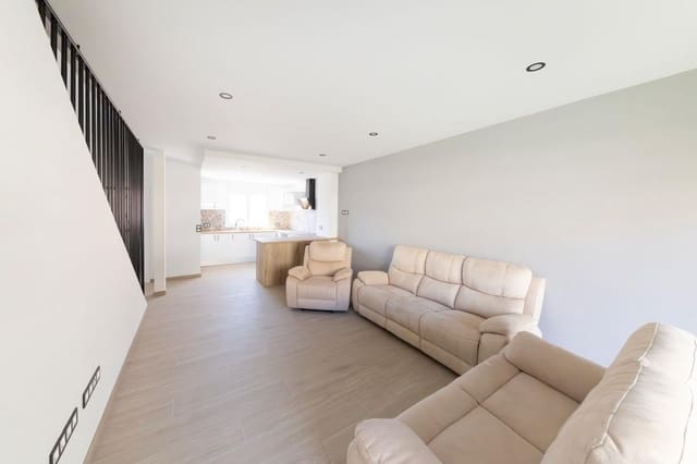 3 Zimmer Villa zu verkaufen in Empuriabrava, Castelló d'Empúries - 399.000 € (Ref: 9598254)