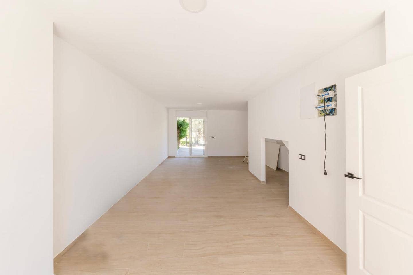 3 Zimmer Villa zu verkaufen in Empuriabrava - 399.000 € (Ref: 9598254)