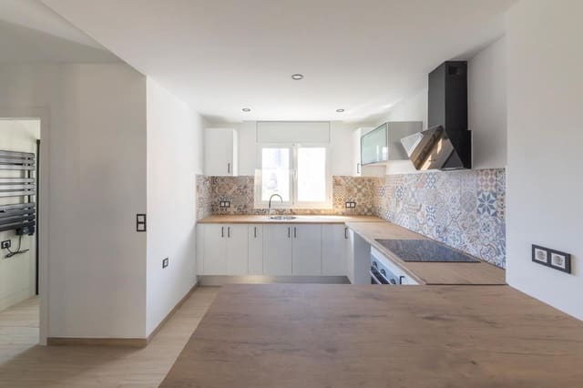 3 Zimmer Villa zu verkaufen in Empuriabrava, Castelló d'Empúries - 399.000 € (Ref: 9598254)