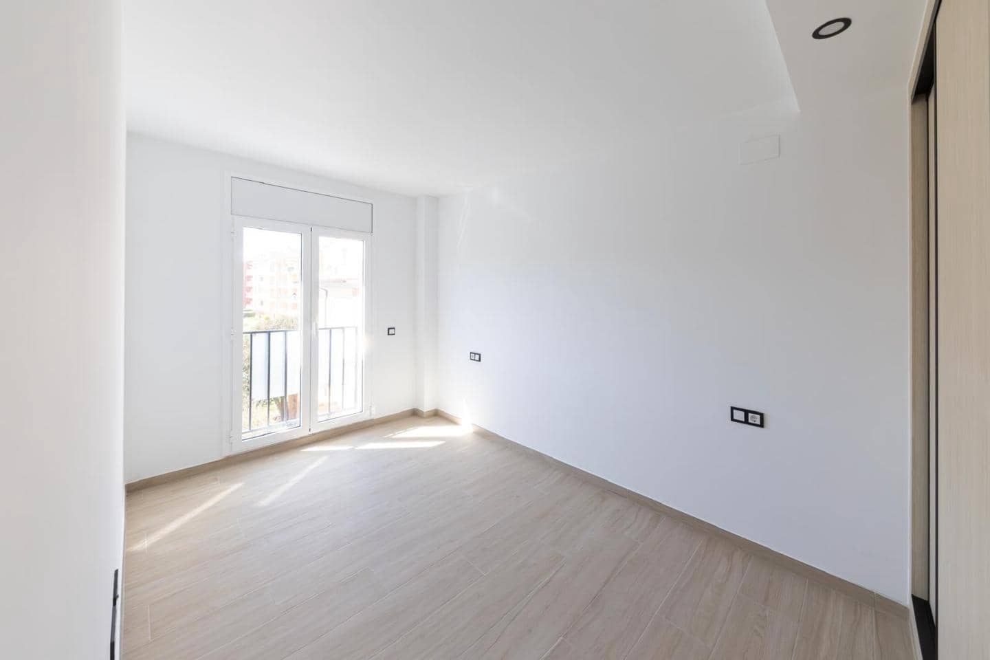 3 Zimmer Villa zu verkaufen in Empuriabrava - 399.000 € (Ref: 9598254)