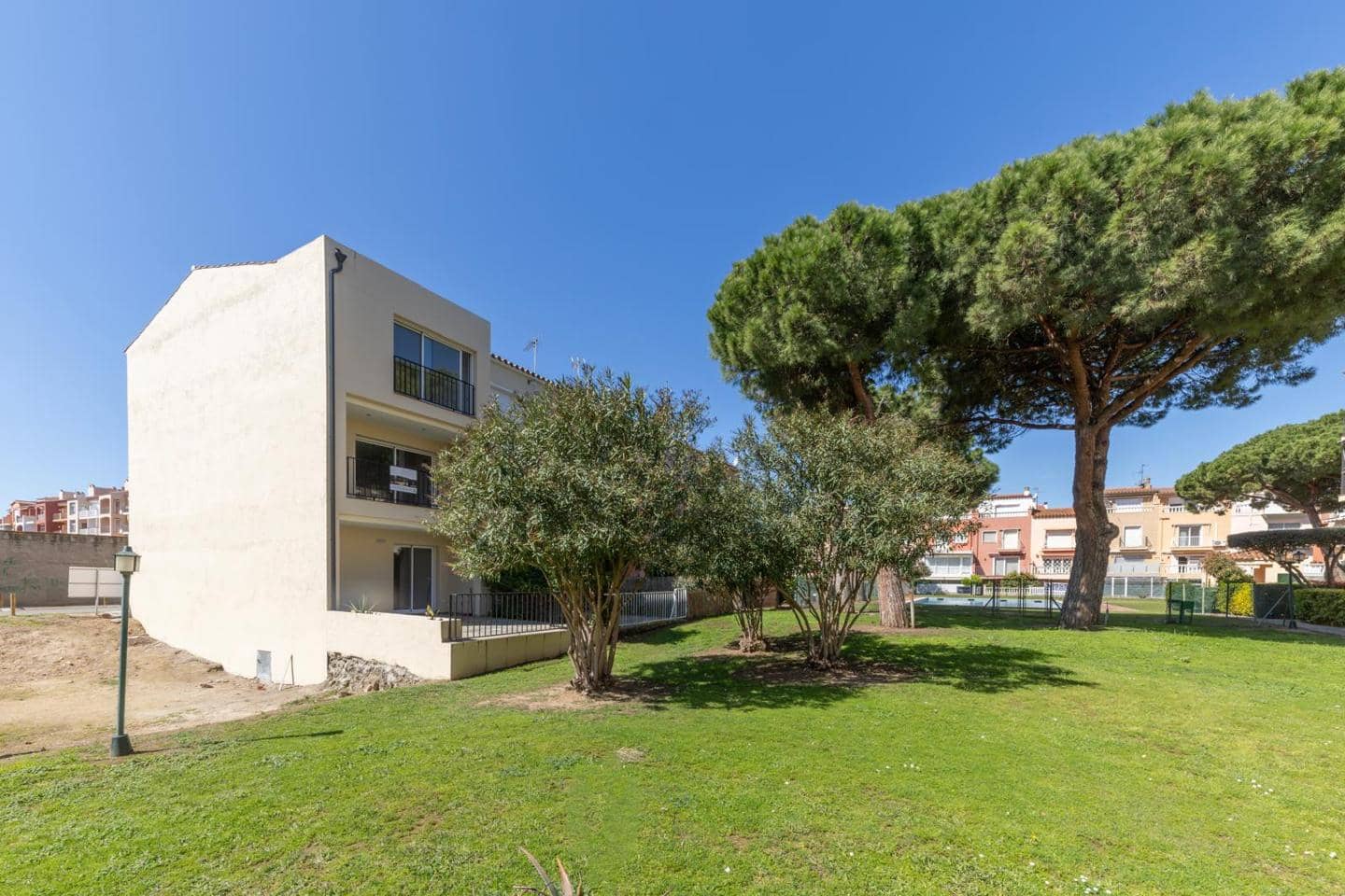 3 Zimmer Villa zu verkaufen in Empuriabrava - 399.000 € (Ref: 9598254)