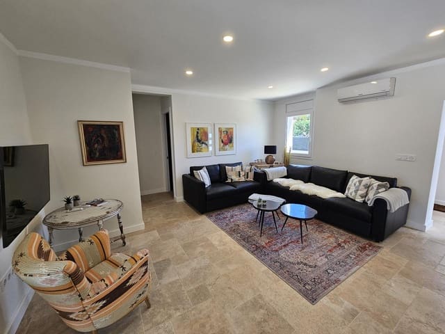 4 Zimmer Villa zu verkaufen in Empuriabrava, Castelló d'Empúries - 1.050.000 € (Ref: 9598255)