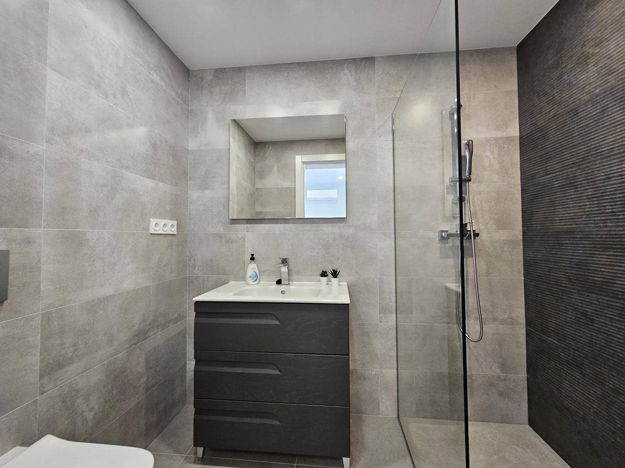 4 Zimmer Villa zu verkaufen in Empuriabrava - 1.050.000 € (Ref: 9598255)