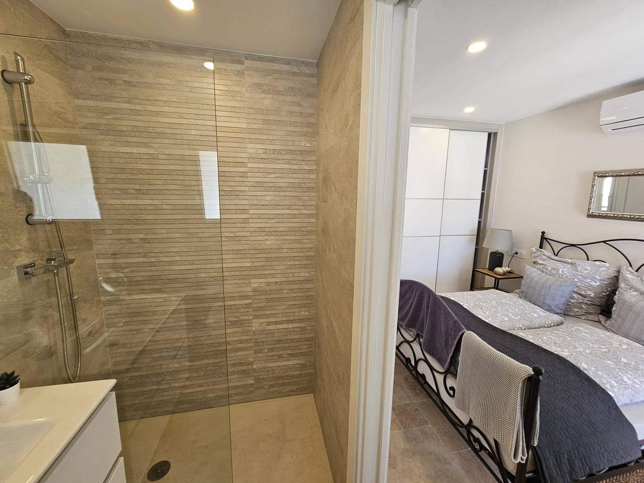 4 Zimmer Villa zu verkaufen in Empuriabrava - 1.050.000 € (Ref: 9598255)