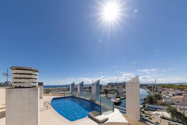 2 slaapkamer Appartement te koop in Empuriabrava, Castelló d'Empúries - € 450.000 (Ref: 9598256)