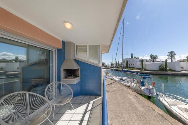 2 slaapkamer Appartement te koop in Empuriabrava, Castelló d'Empúries - € 450.000 (Ref: 9598256)