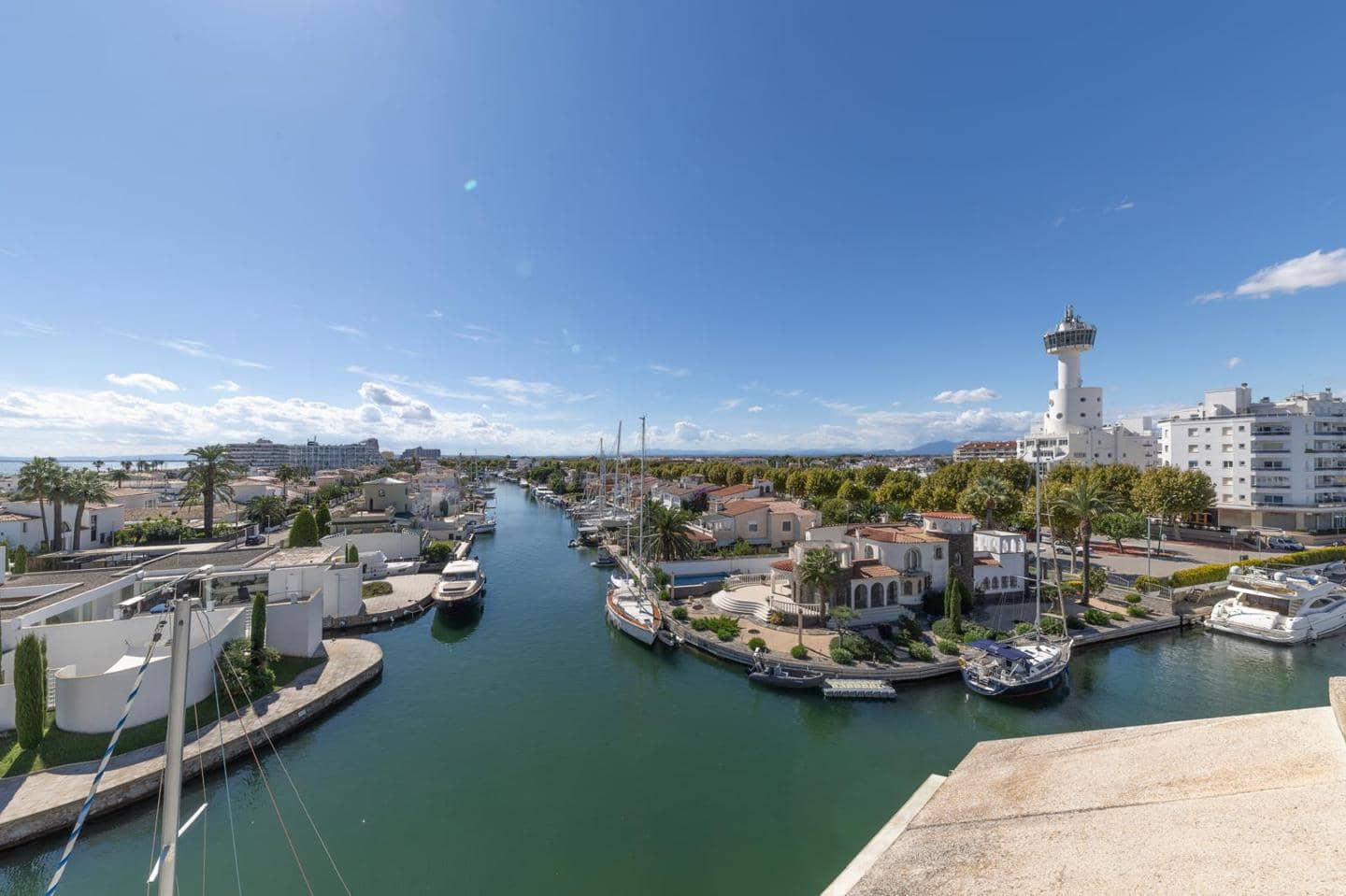 2 slaapkamer Appartement te koop in Empuriabrava - € 450.000 (Ref: 9598256)