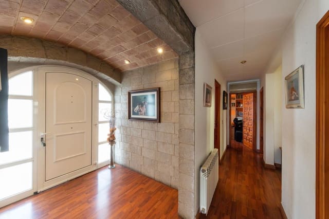 5 Zimmer Villa zu verkaufen in Empuriabrava, Castelló d'Empúries - 570.000 € (Ref: 9598258)