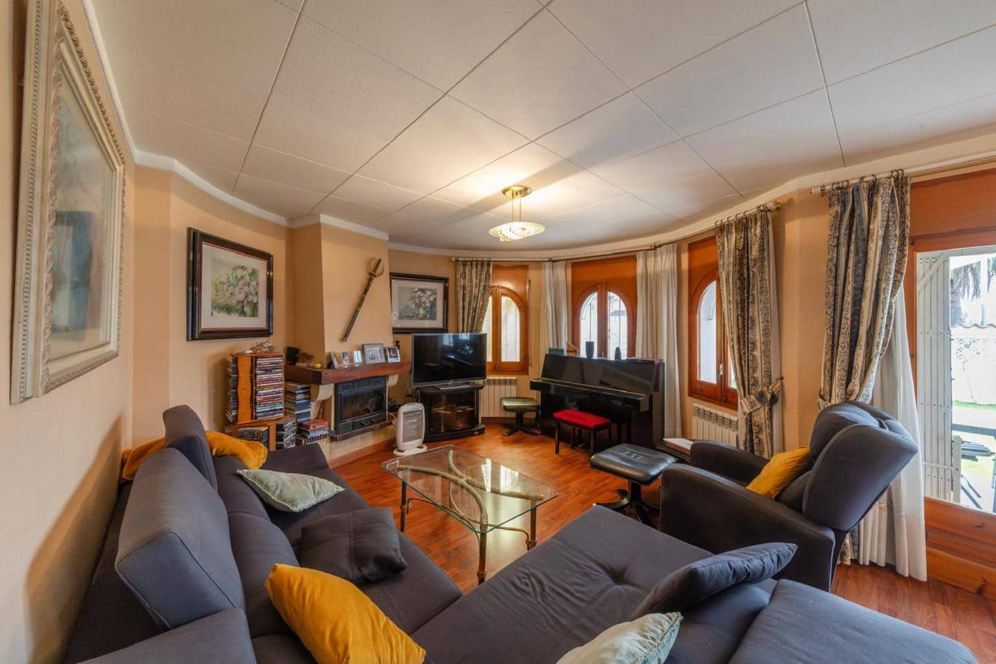 5 Zimmer Villa zu verkaufen in Empuriabrava - 570.000 € (Ref: 9598258)