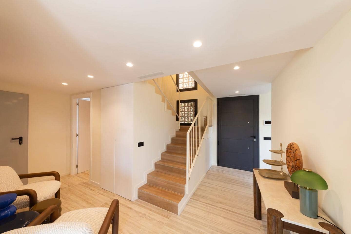 3 bedroom Villa for sale in Empuriabrava with pool garage - € 1,450,000 (Ref: 9705894)