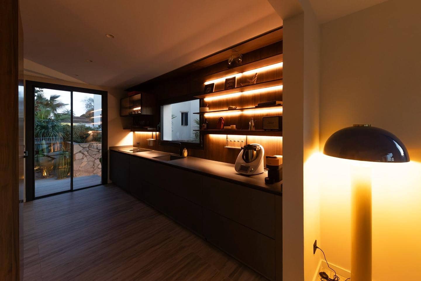 3 bedroom Villa for sale in Empuriabrava with pool garage - € 1,450,000 (Ref: 9705894)