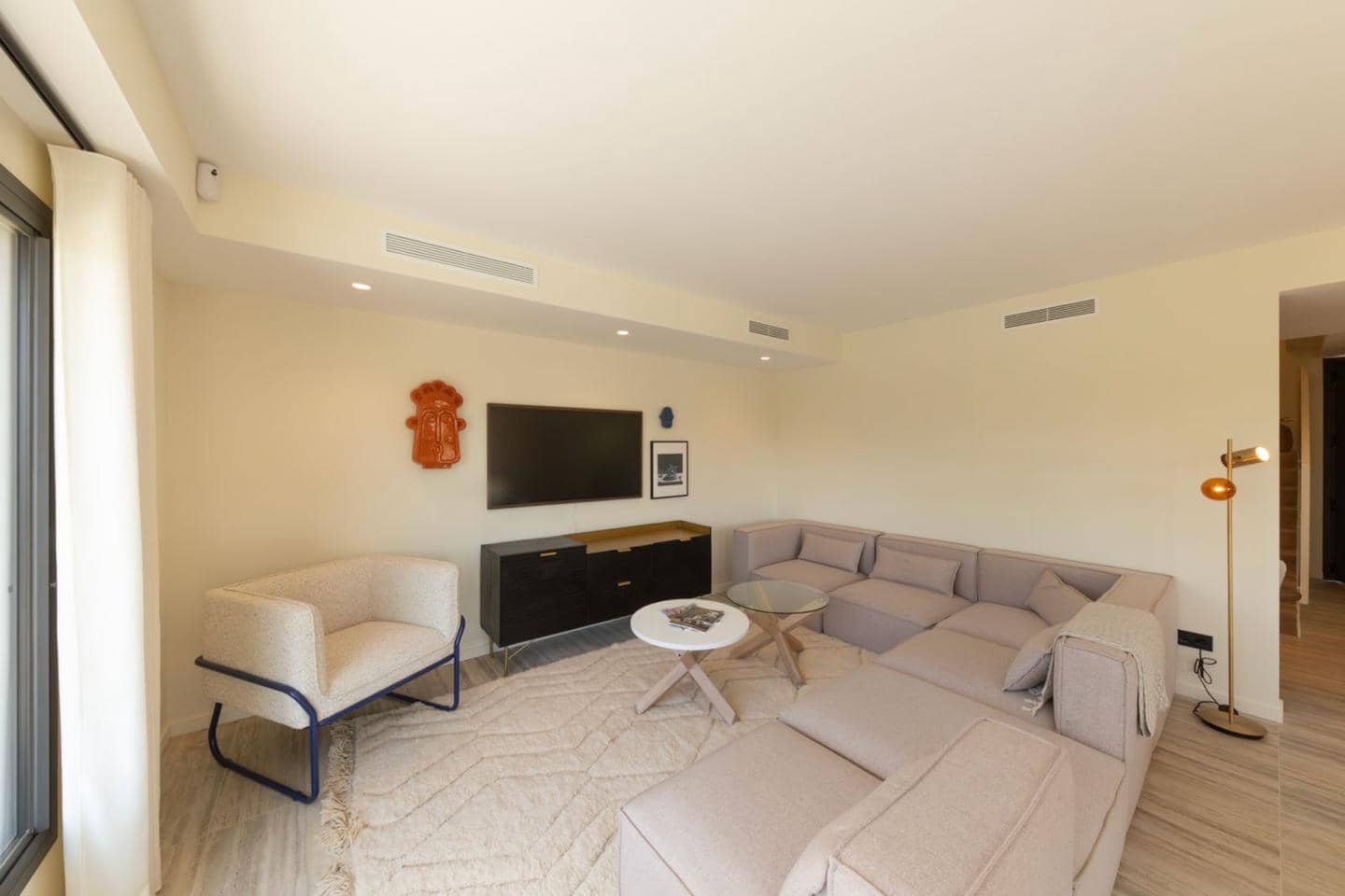 3 bedroom Villa for sale in Empuriabrava with pool garage - € 1,450,000 (Ref: 9705894)