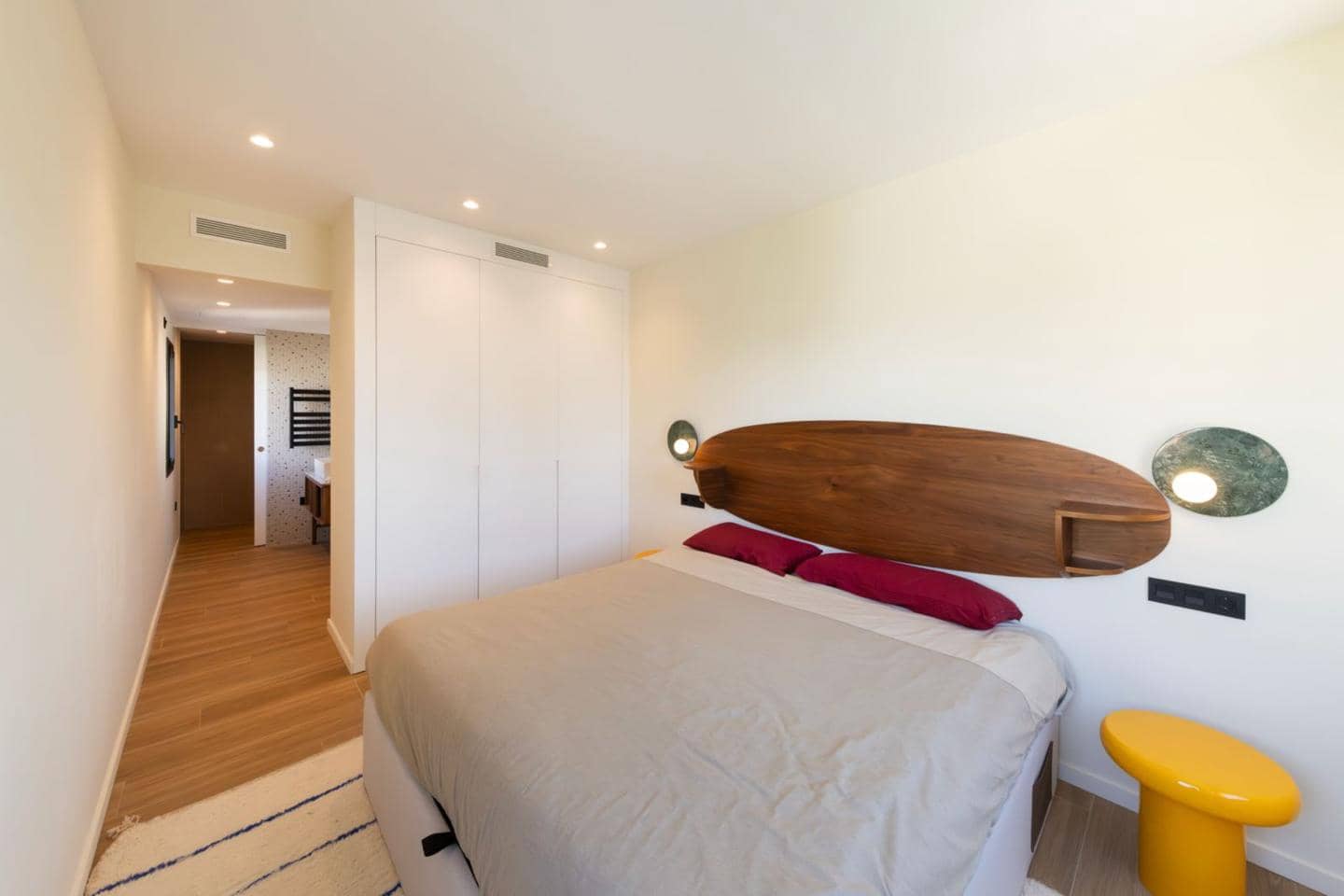 3 bedroom Villa for sale in Empuriabrava with pool garage - € 1,450,000 (Ref: 9705894)