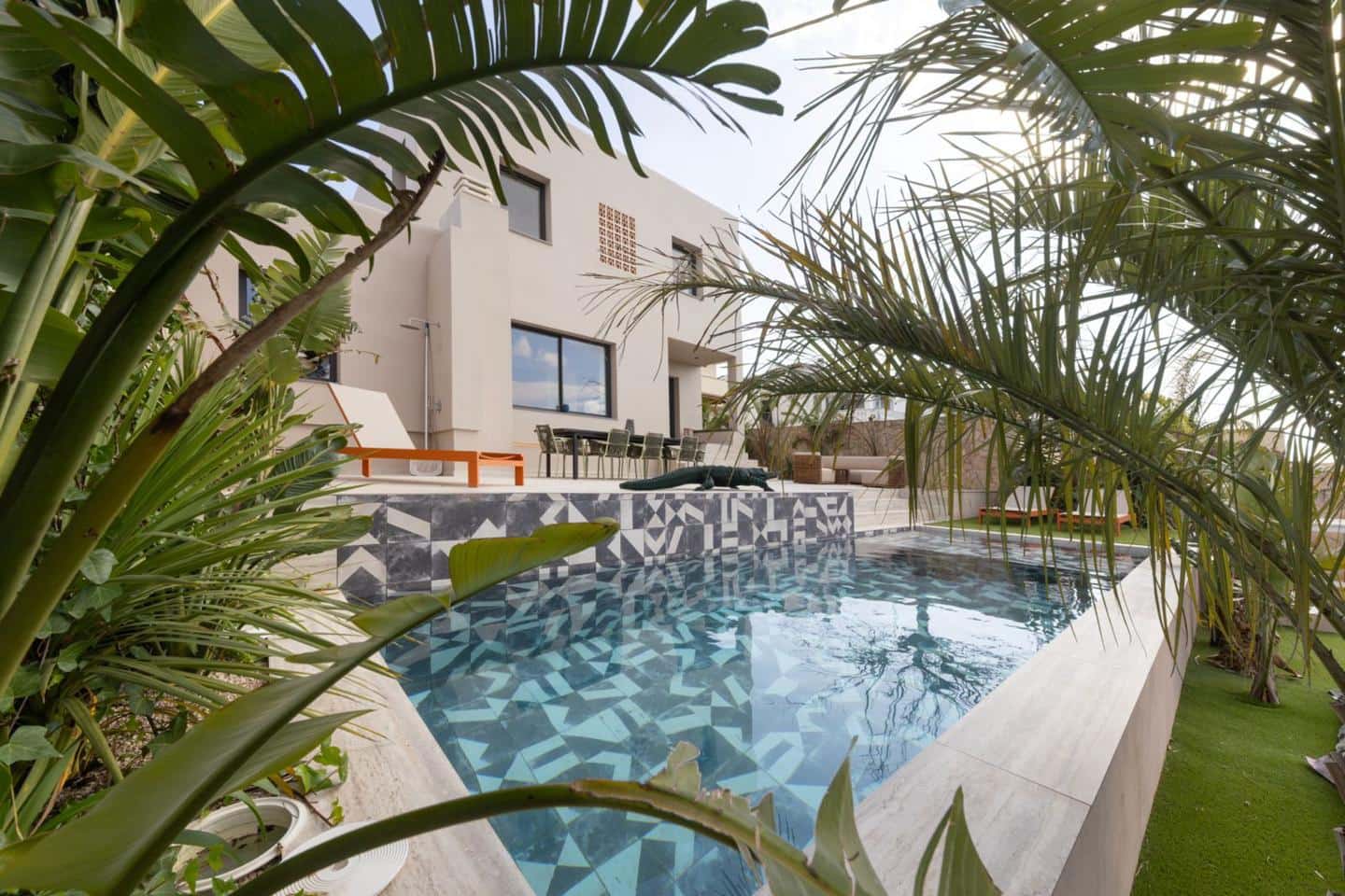 3 bedroom Villa for sale in Empuriabrava with pool garage - € 1,450,000 (Ref: 9705894)