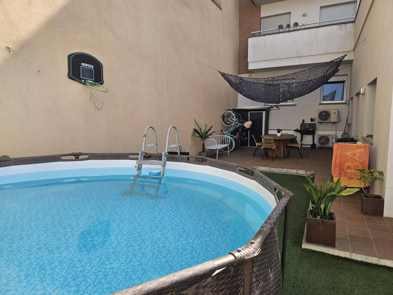 3 bedroom Flat for sale in Figueres - € 220,000 (Ref: 9705924)